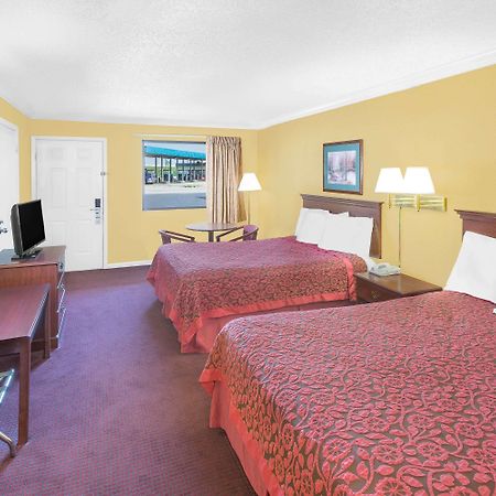 Days Inn By Wyndham N Little Rock East Норт-Літл-Рок Екстер'єр фото