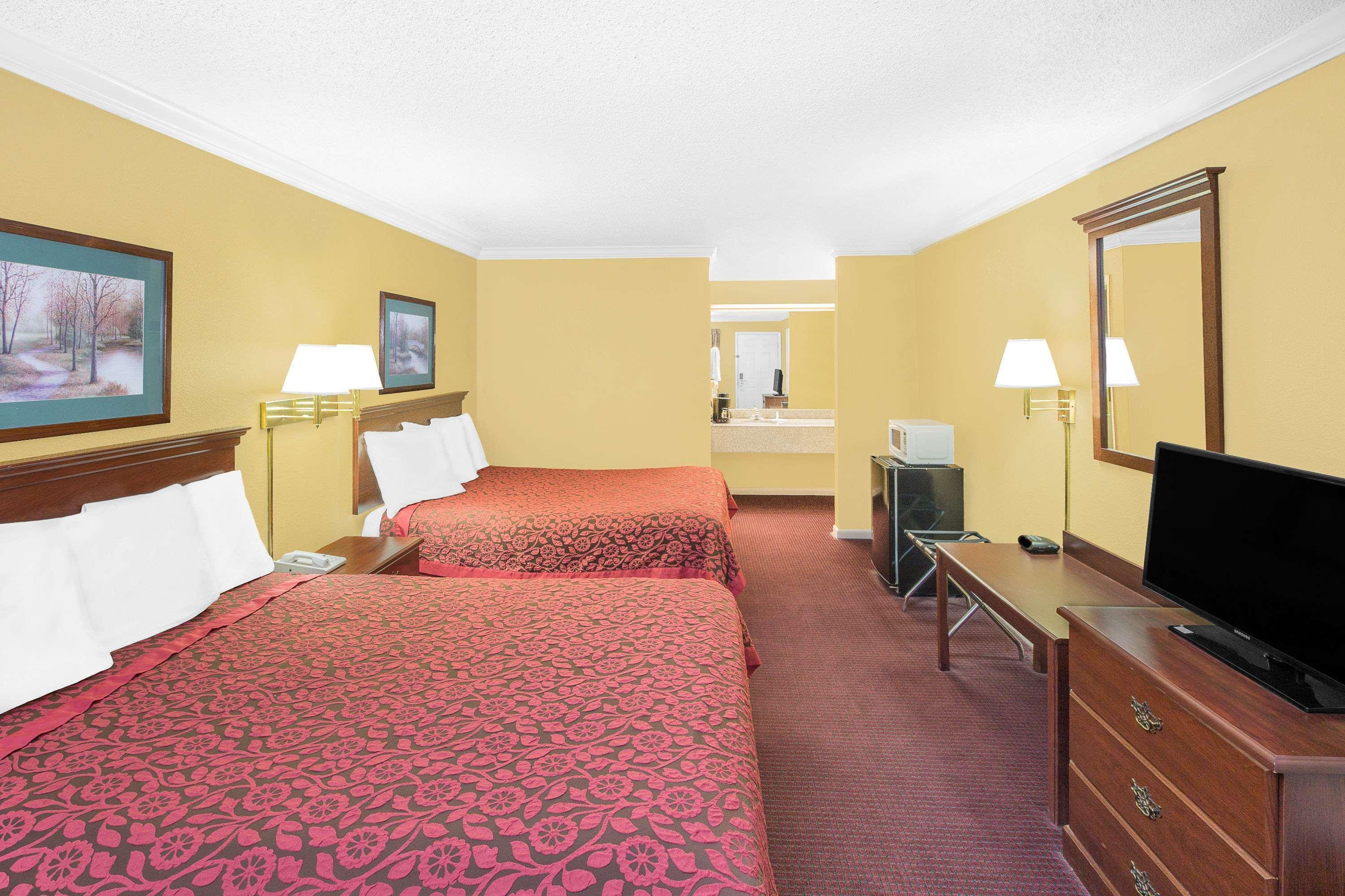 Days Inn By Wyndham N Little Rock East Норт-Літл-Рок Екстер'єр фото